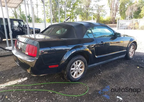 2007 Ford Mustang V6 Deluxe/V6 Premium from USA, damaged, VIN 1ZVFT84N275355204